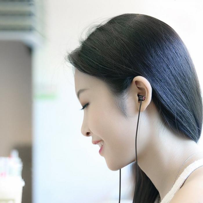 UTGATT5 - Joyroom in-ear earphones 3.5mm mini jack remote/microphone Svart