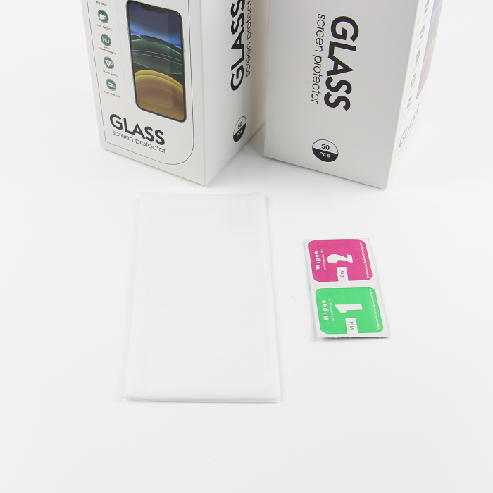 OEM - Hrdat Glas 2,5D Skrmskydd fr iPhone 15, 50-pack