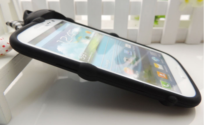 UTGATT4 - Kiki Silikonskal till Samsung Galaxy S3 i9300 (Svart)
