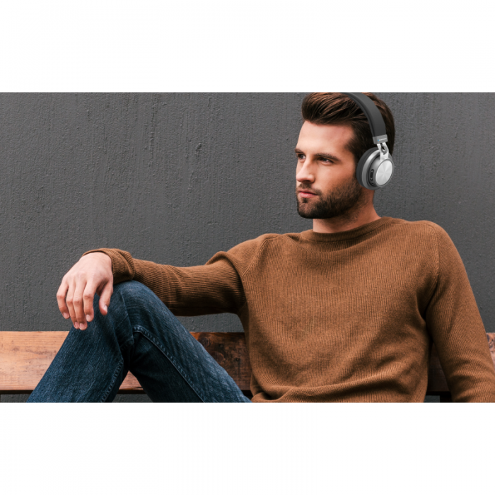 UTGATT5 - Blaupunkt - On-ear wireless BT Headphones BLP 4100 - Svart