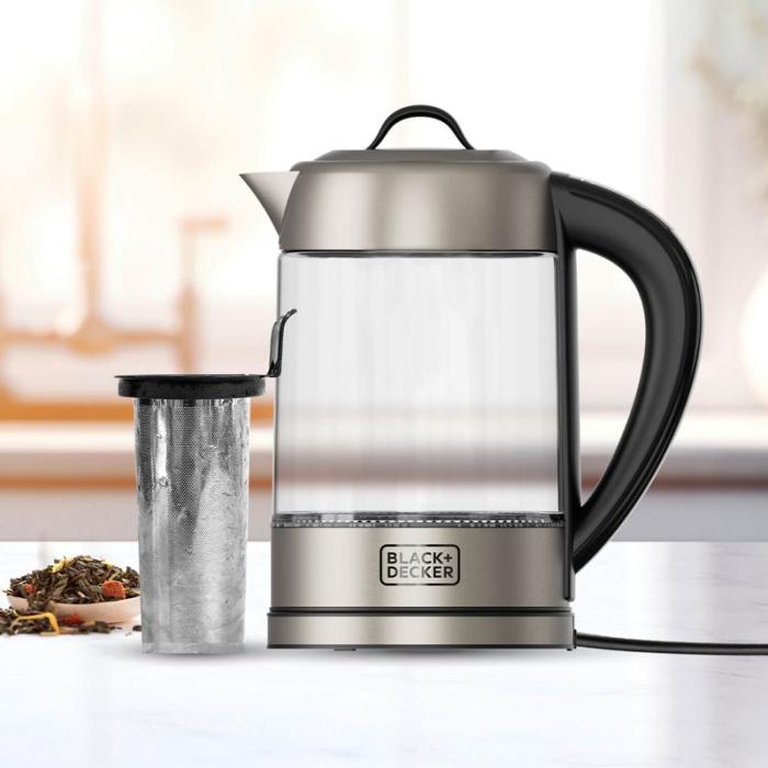 BLACK+DECK - BLACK+DECK Vattenkokare i Glas med Té-filter 1,7L