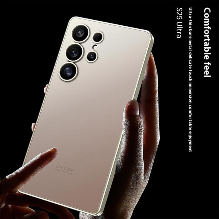 GKK - GKK Samsung Galaxy S25 Ultra Fodral Skin Touch AG PC+TPU - Titan Guld
