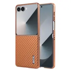 AZNS - AZNS Samsung Galaxy Z Flip7 Fodral - Elektropl&auml;terad Kolfiber PU+PC - Brun