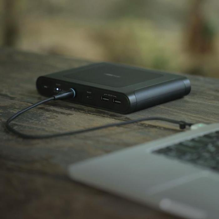 Omnicharge - OMNICHARGE Powerbank Mobile 25600 Pro 25600 mAh - Svart
