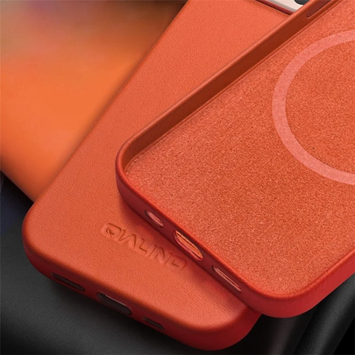 QIALINO - QIALINO iPhone 14 Mobilskal MagSafe Äkta Läder - Orange