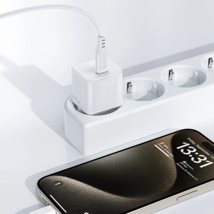 Acefast - Acefast Väggladdare USB-C 30W GaN A77 Mini Med Kabel - Vit
