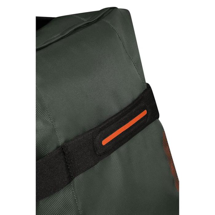 AMERICAN TOURISTER - AMERICAN TOURISTER Urban Track Duffelväska Liten - Grön