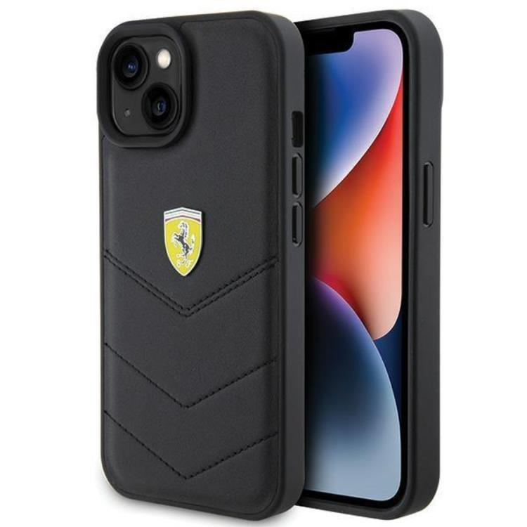 Ferrari Mobilskal till iPhone 15 Quilted Metal Logo - Svart