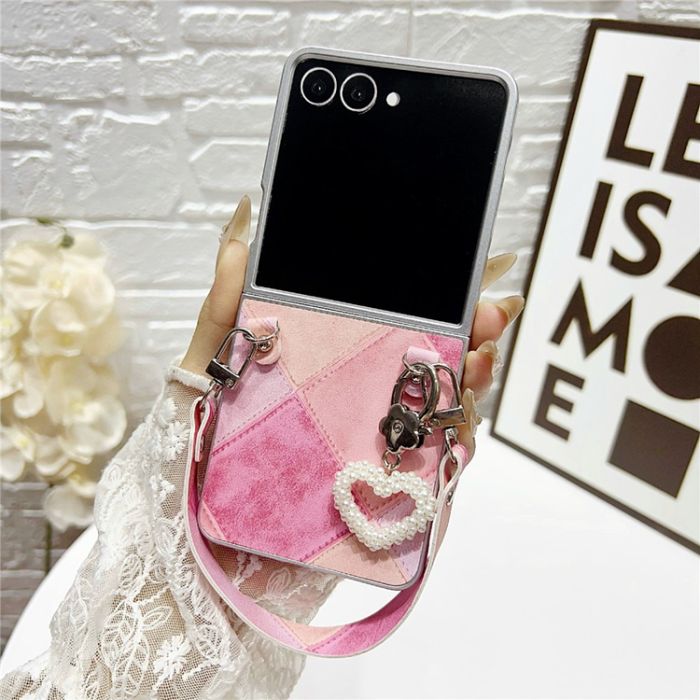 A-One Brand - Galaxy Z Flip 7 Mobilskal Retro Rhombus Med Love Pendant