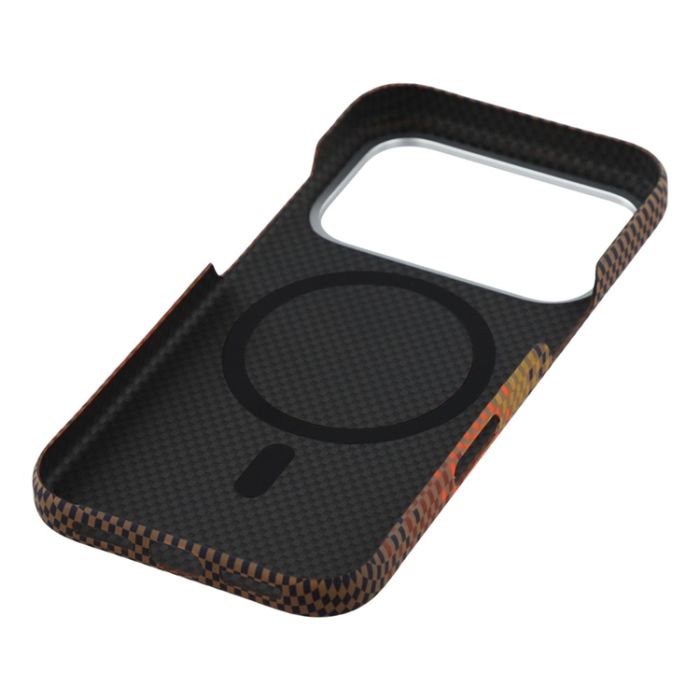 A-One Brand - iPhone 17 Pro Mobilskal MagSafe Carbon Fiber - Kaffe/Guld