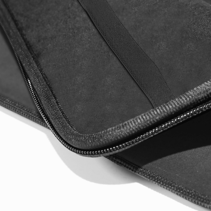 AmazingThing - Amazingthing Datorfodral För Macbook Neo 13 Minimal - Svart