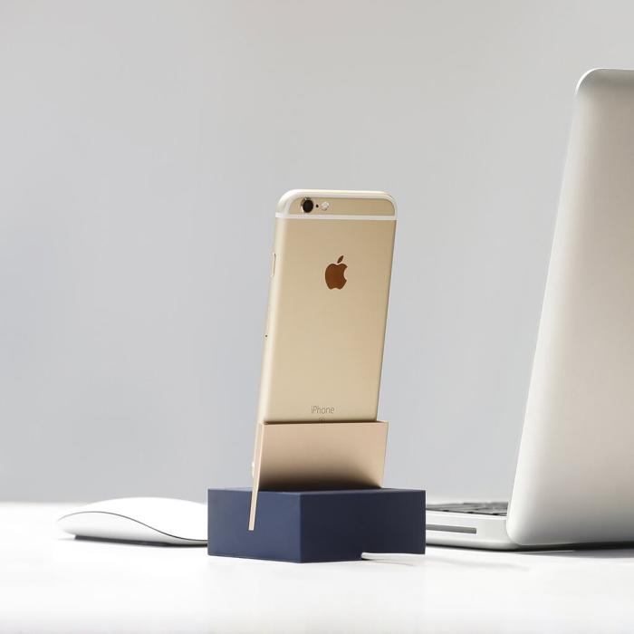 UTGATT5 - Native Union Lightning dock till iPhone & iPad - Blå/Guld