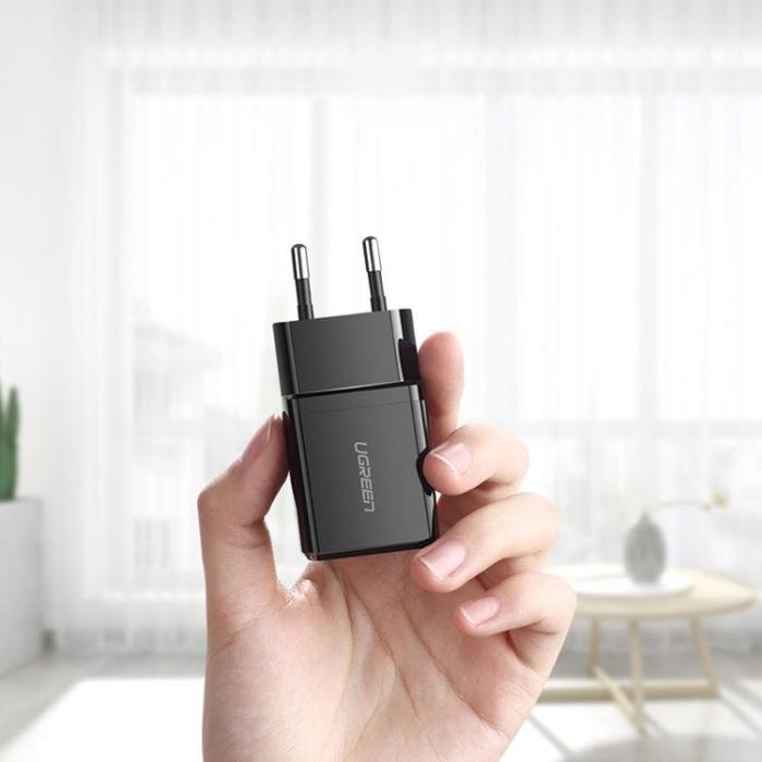 UTGATT5 - Ugreen Väggladdare USB 2.1A - Svart