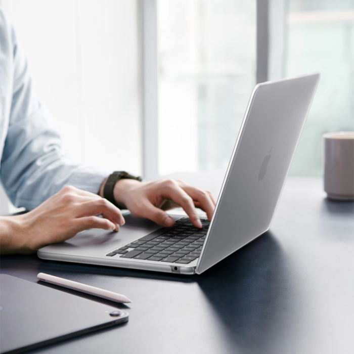 Tech-Protect - Spigen Skal För Macbook Air 13 Airskin - Frost Clear