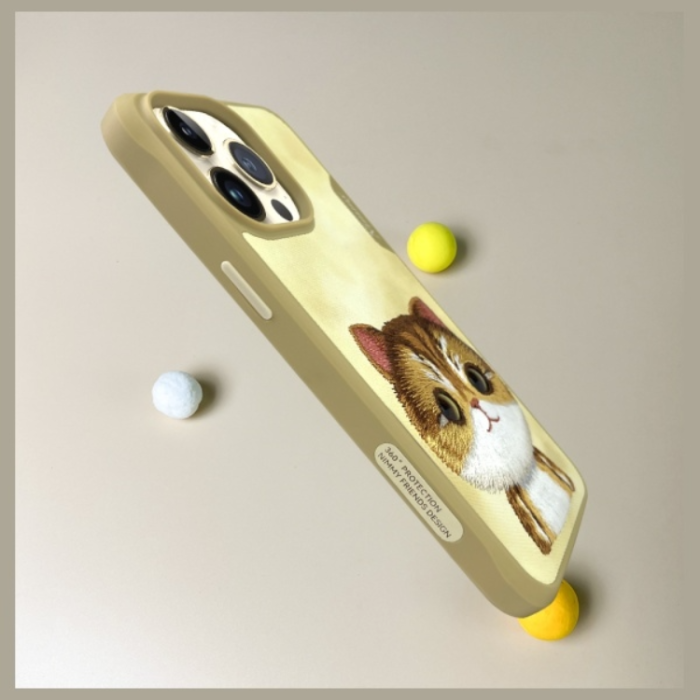 NIMMY - Nimmy iPhone 15 Pro Mobilskal Cool & Cute 2.0 Cat - Khaki
