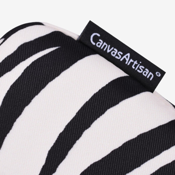 CANVASARTISAN - CANVASARTISAN MacBook Air Datorfodral 13'' Zebra Pattern H33-19
