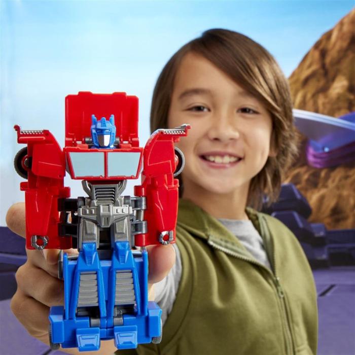 TRA - TRA Earthspark 1-Step Smash Optimus