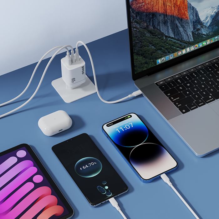 BWOO - BWOO GaN Väggladdare 65W 2xUSB-C 1xUSB-A - Vit