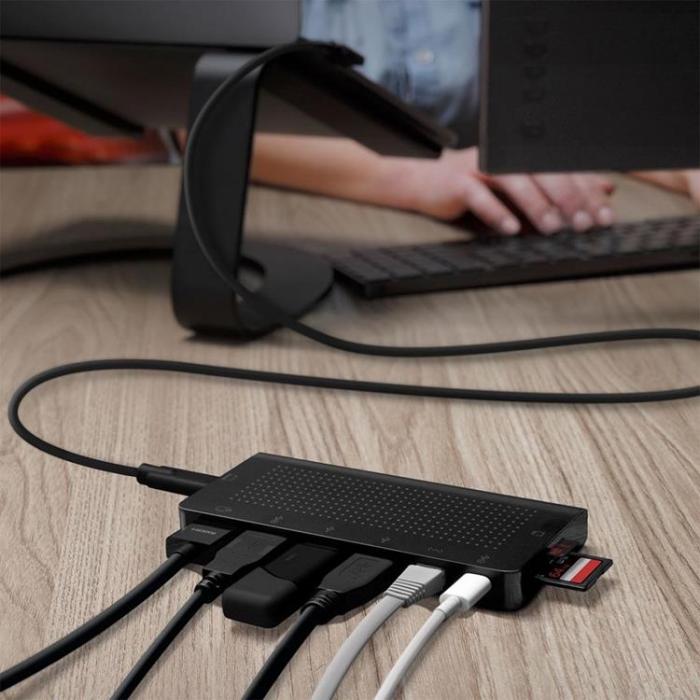 UTGATT1 - Twelve South StayGo USB-C Hub