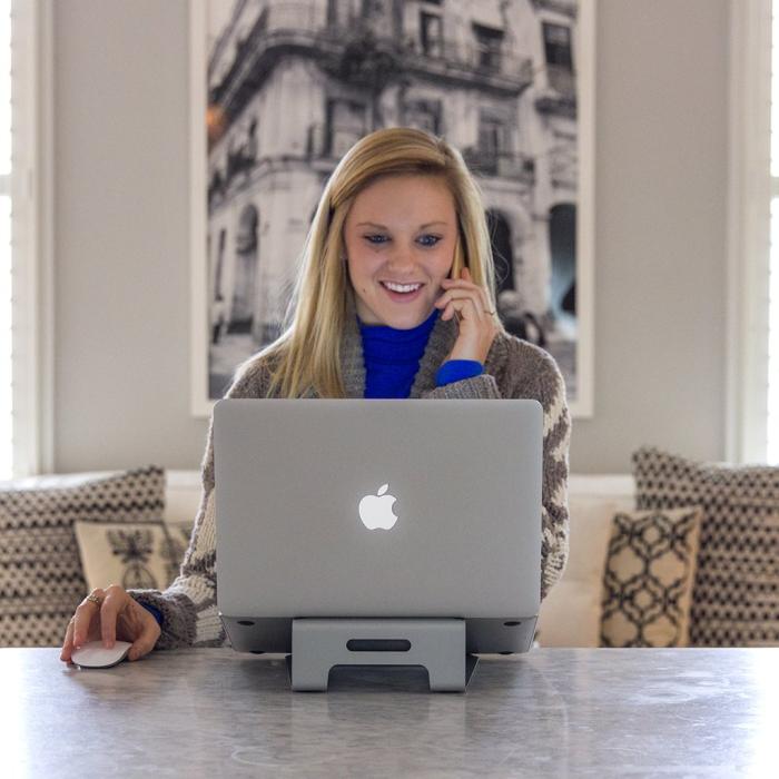 UTGATT5 - Twelve South ParcSlope för MacBook MacBook-stativet du kan skriva på