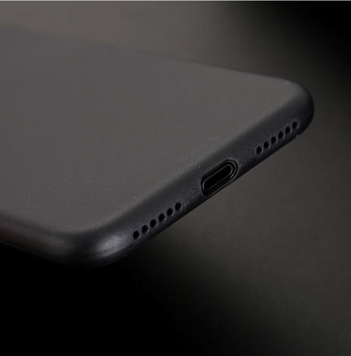 UTGATT4 - CoveredGear Zero Skal till iPhone XS / X - Clear