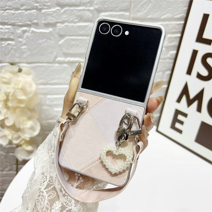 A-One Brand - Galaxy Z Flip 7 Mobilskal Retro Rhombus Med Love Pendant