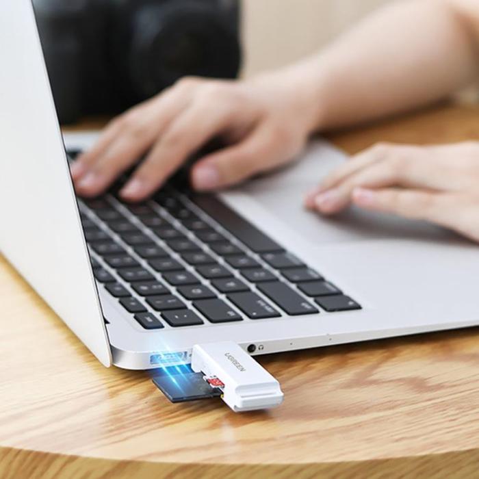 Ugreen - Ugreen Bärbar TF/SD Kortläsare För USB 3.0 - Svart