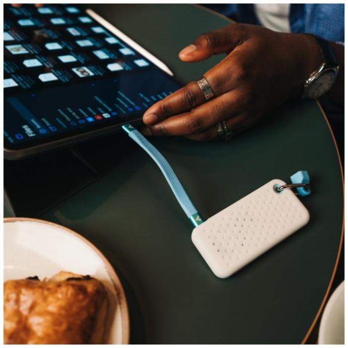 Verbatim - Verbatim Extern hårddisk Pocket SSD 1TB USB-C 3.2 Gen 2 - Vit/Ljusblå