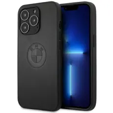 BMW - BMW Mobilskal till iPhone 13 Pro/13 L&auml;der Embossed - Svart