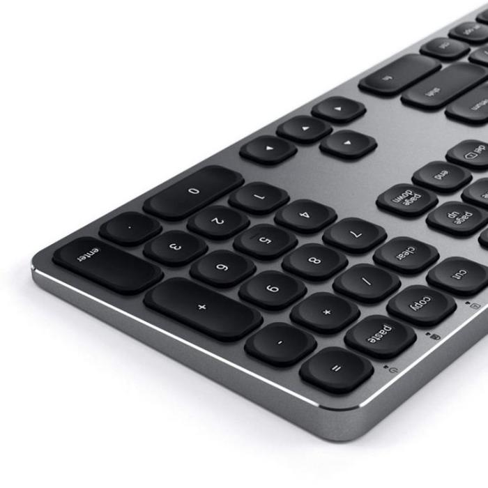 Satechi - Satechi Tangetbord med Trådbunden USB anslutning US Engelsk Layout- Space Grå