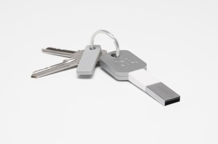 UTGATT5 - BlueLounge Kii Micro-USB Vit - kraft när du behöver ladda!