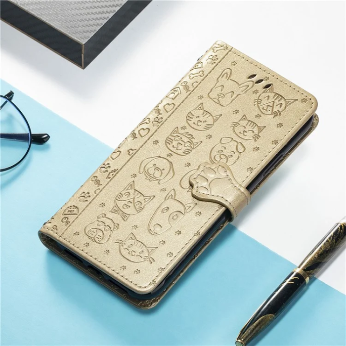 A-One Brand - Google Pixel 10/10 Pro Plånboksfodral Cat Dog Pattern - Guld