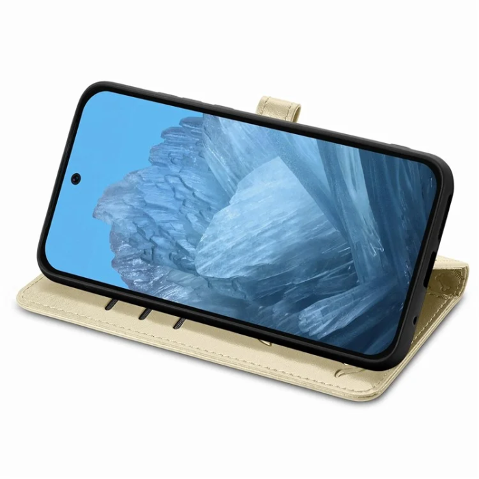 A-One Brand - Google Pixel 10/10 Pro Plånboksfodral Cat Dog Pattern - Guld