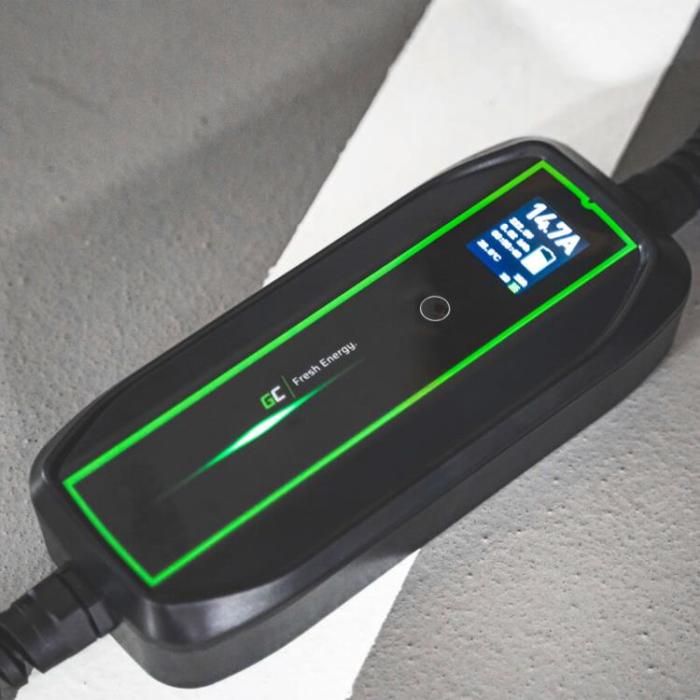 UTGATT1 - GREENCELL Laddkabel Elbil EV16 Typ2 Schuko 5.5m 3.6kW 10/16A LCD IP66 - Svart