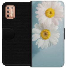iSecrets - Plånboksfodral till Motorola Moto G9 Plus med Sommarblommor