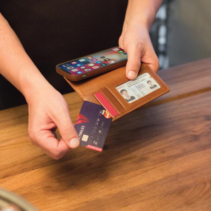 UTGATT5 - Twelve South Journal för iPhone XS / X - Cognac