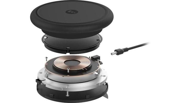 UTGATT5 - Mophie Qi Wireless Charging Base