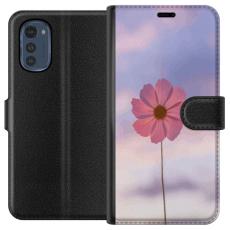 iSecrets - Plånboksfodral till Motorola Moto E32s med Rosa blomma