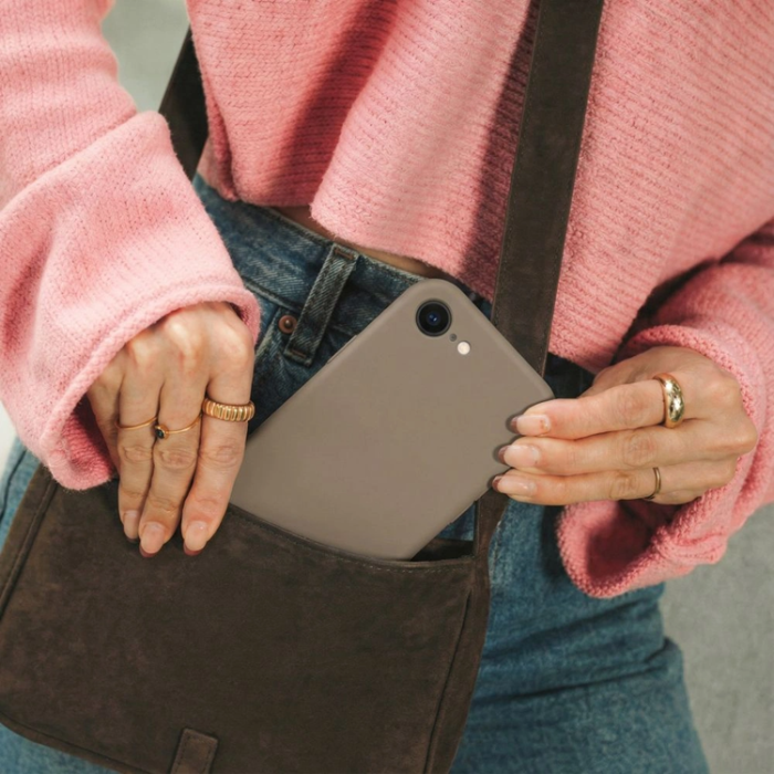 Tech-Protect - Tech-Protect Mobilskal För iPhone 16e/17e Magsafe Silikon - Brun