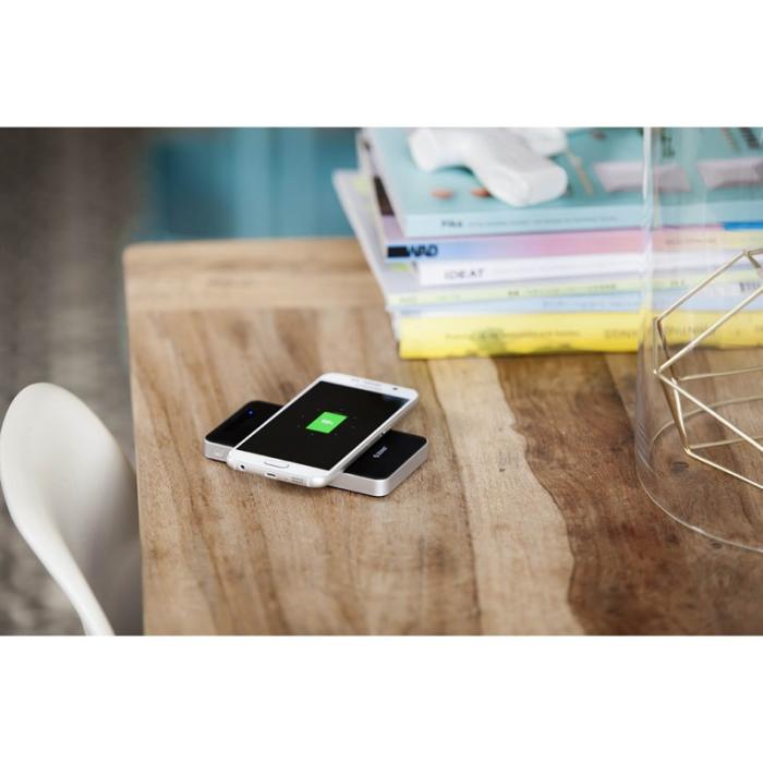 UTGATT4 - ZENS Powerbank QI Trådlös USB-sladd 4500mAh Inbyggt batteri - Svart