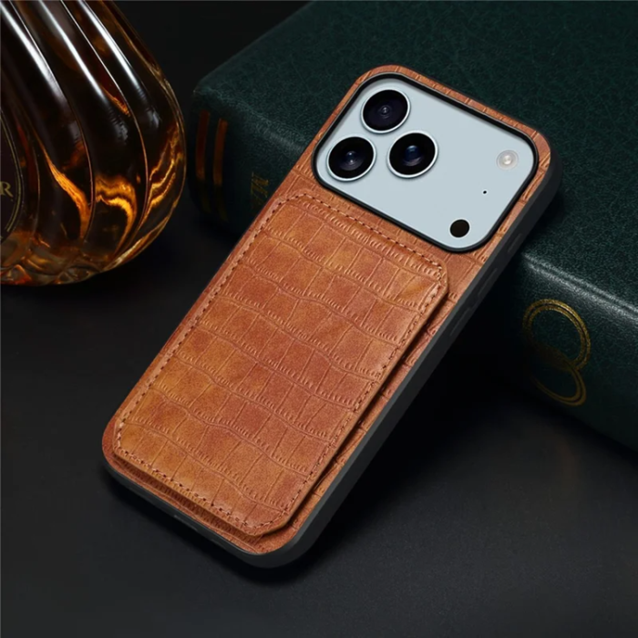 A-One Brand - iPhone 17 Pro Mobilskal Korthållare Crocodile Textured - Brun