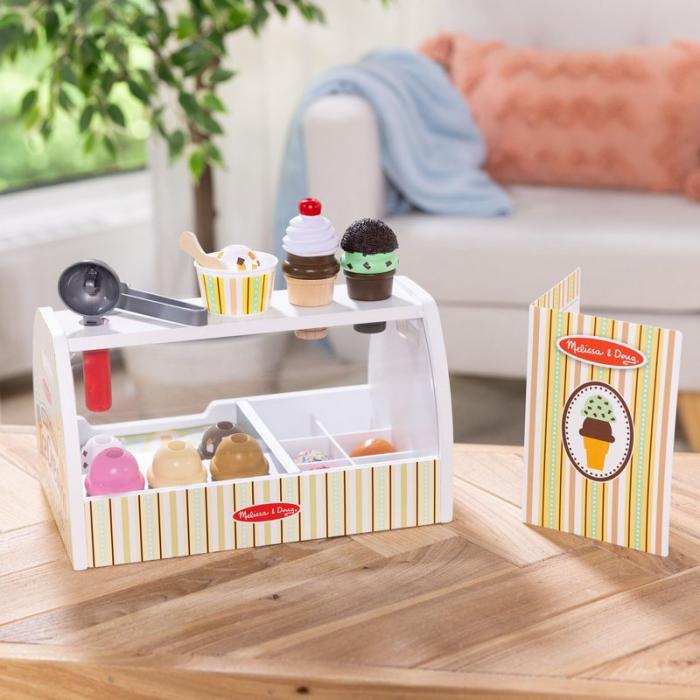 MND - MND Glassdisk Scoop And Serve Wooden Ice Cream Counter Trä