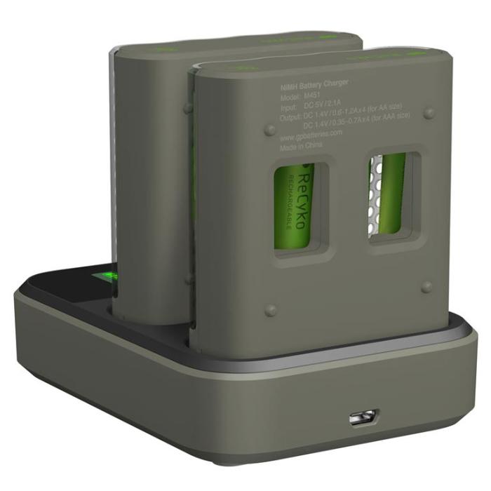 UTGATT1 - GP ReCyko 2st M451 Laddare USB docka D851/8xAA