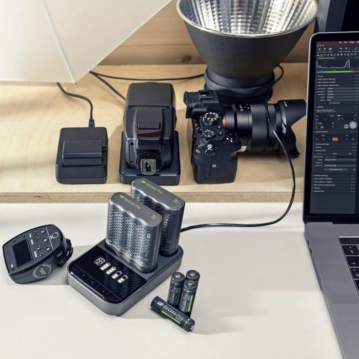 UTGATT1 - GP ReCyko 2st M451 Laddare USB docka D851/8xAA