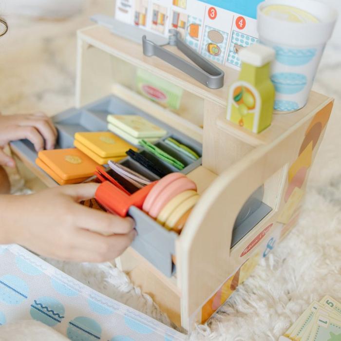 MND - MND Trälekset Wooden Playset Slice and Stack Sandwich Counter