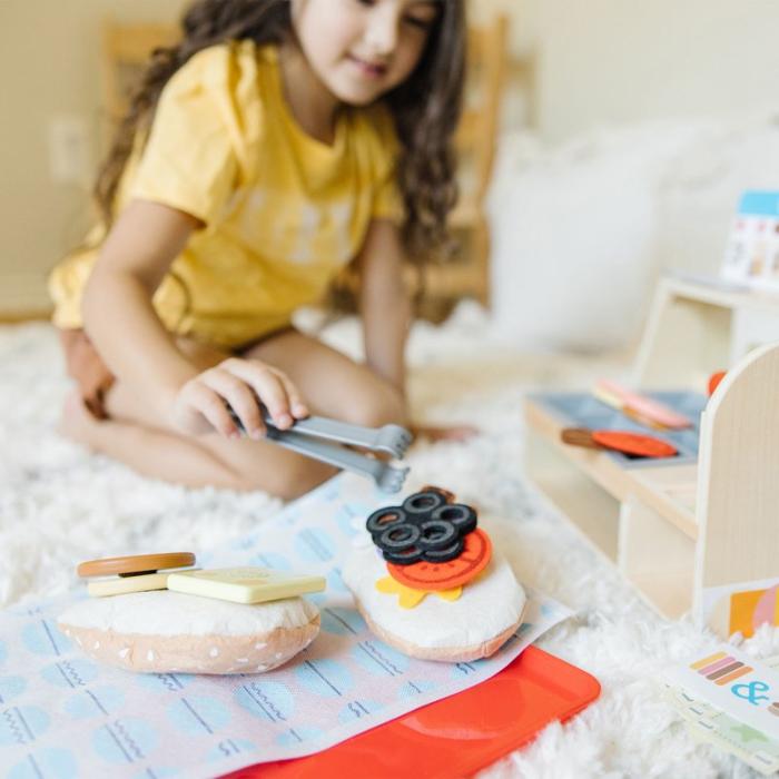 MND - MND Trälekset Wooden Playset Slice and Stack Sandwich Counter
