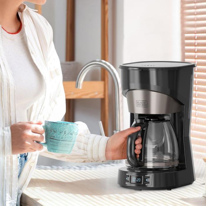BLACK+DECK - BLACK+DECK Kaffebryggare LCD 12 Koppar