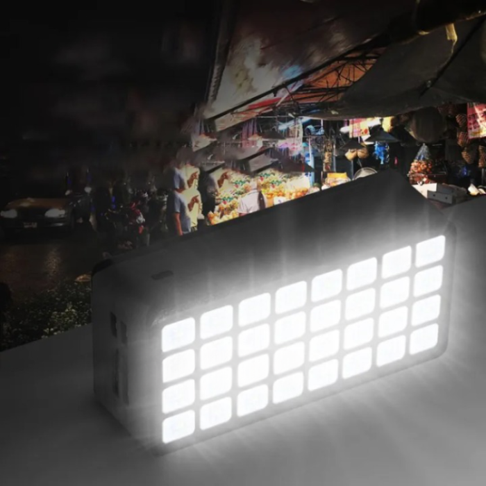 A-One Brand - Powerbank 50000mAH med 32-LED Camping Light - Svart