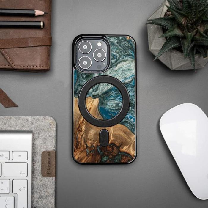 Bewood - Bewood iPhone 13 Pro Max Mobilskal Magsafe Unique Planet Earth