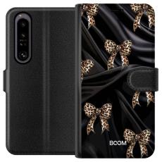 iSecrets - Pl&aring;nboksfodral till Sony Xperia 1 IV med Leopard Bow